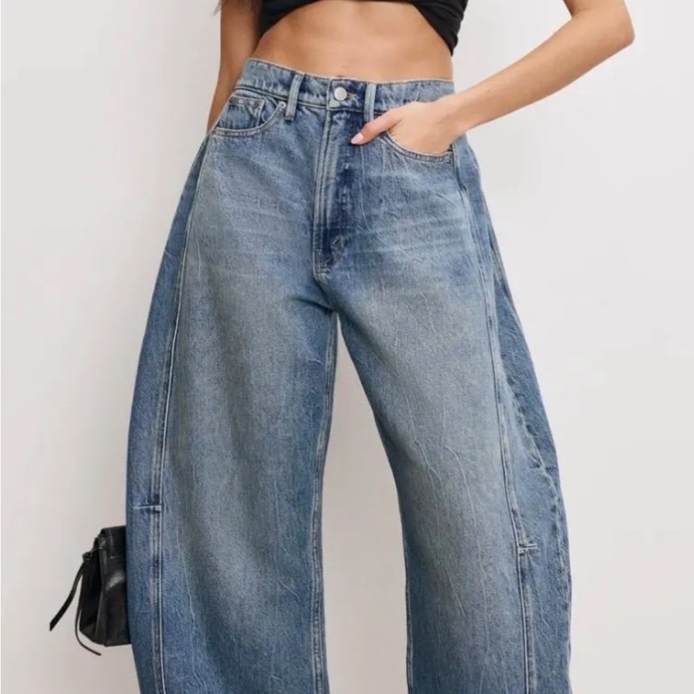 Good American- Good Extreme Barrel Jeans